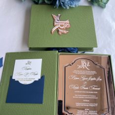 584a7da3-794c-4e1b-a49b-fc1766cbcb2c